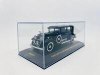 CADILLAC: A 1:43 scale model by IXO Models of the 1930 Cadillac V16 LWB Imperial Sedan "Al Capone", complete with original packaging [Location: Sydney] - 4