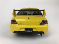 MITSUBISHI: Pair of 1:18 scale Mitsubishi Lancer Evolution cars produced by AutoArt (NB description) - 8