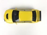 MITSUBISHI: Pair of 1:18 scale Mitsubishi Lancer Evolution cars produced by AutoArt (NB description) - 9