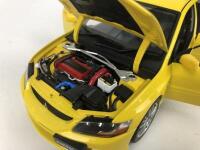 MITSUBISHI: Pair of 1:18 scale Mitsubishi Lancer Evolution cars produced by AutoArt (NB description) - 12