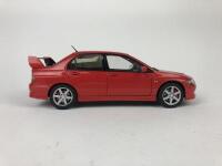 MITSUBISHI: Pair of 1:18 scale Mitsubishi Lancer Evolution cars produced by AutoArt (NB description) - 19