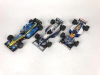 RENAULT: Three 1:18 scale Renault Formula 1 racing cars (NB description) - 2