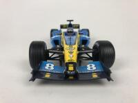 RENAULT: Three 1:18 scale Renault Formula 1 racing cars (NB description) - 5