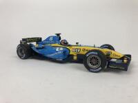 RENAULT: Three 1:18 scale Renault Formula 1 racing cars (NB description) - 6