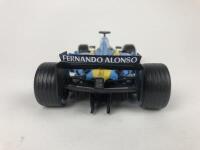 RENAULT: Three 1:18 scale Renault Formula 1 racing cars (NB description) - 8