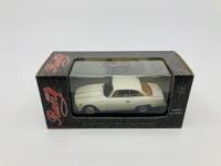 ALFA ROMEO: A 1:43 scale model by Bang&nbsp;of the 2000 Sprint Coup&eacute; in Bianco Antico, in original packaging [Location: Sydney] - 2