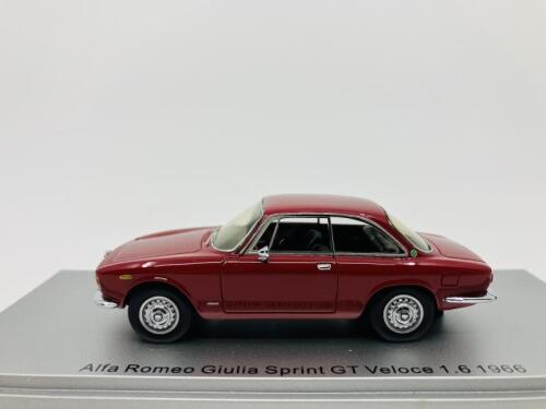 98 · ALFA ROMEO: A 1:43 scale model by Kess of the 1966 Giulia Sprint Veloce GT 1.6, in original packaging [Location: Sydney]