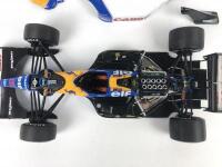 RENAULT: Three 1:18 scale Renault Formula 1 racing cars (NB description) - 28