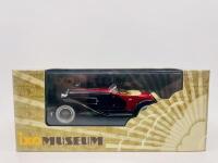 DUESENBERG: A 1:43 scale model by IXO Models of the 1933 Duesenberg SSJ, complete with original packaging [Location: Sydney] - 7