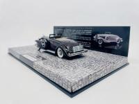 DUESENBERG: A 1:43 scale model by Minichamps of the 1936&nbsp;Duesenberg SJN Convertible Coupe, limited edition 059/250, complete with original packaging [Location: Sydney] - 3