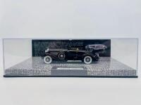 DUESENBERG: A 1:43 scale model by Minichamps of the 1936&nbsp;Duesenberg SJN Convertible Coupe, limited edition 059/250, complete with original packaging [Location: Sydney] - 5
