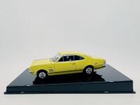 HOLDEN: A 1:43 scale model by Autoart of the Holden HK Monaro 327 in Warwick Yellow, limited edition 2213/5000 complete with original packaging - 3