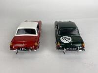 MG: Pair of 1:18 scale MG MGB MK II racing cars produced by AutoArt (NB description) - 6