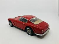 FERRARI: A fine 1:18 scale model by CMC of the 1961 250 GT SWB Berlinetta, in original packaging [Location: Sydney] - 6