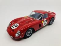 FERRARI: A fine 1:18&nbsp;scale model by Kyosho of the 1962 250 GTO in 1962 Le Mans livery, in original packaging AMENDED [Location: Sydney]