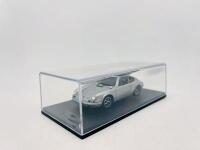 PORSCHE: A 1:43 scale model by Spark of the 1967 Porsche 911 R, complete with original packaging [Location: Sydney] - 6