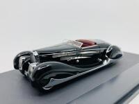 BUGATTI: A 1:43 scale model by Matrix of the 1939 Type 57C Vanvooren Cabriolet, Limited Edition (040/408), in original packaging [Location: Sydney] - 4