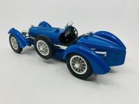 BUGATTI: A 1:18 scale model by Burago of the Type 59 Grand Prix [Location: Sydney] - 3