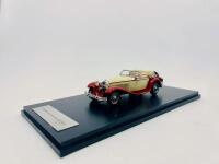 MERCEDES-BENZ: A 1:43 scale model by Neo Scale Models of the 1932 Mercedes-Benz Mannheim 370 S complete with original packaging [Location: Sydney] - 2