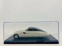MAYBACH: A 1:43 scale model by Neo Scale Models of the Maybach SW38 Stromlinienwagen&nbsp;complete with original packaging [Location: Sydney] - 5