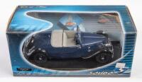 CITROEN: A 1:18 scale 1938 Citroen Traction AV 11 Cabriolet, colour blue, by Solido Models, in box