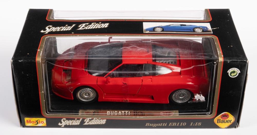 Bugatti EB110 赤1/18スケール BUGATTI: A 1:18 scale 1992 Bugatti EB110, colour red, by