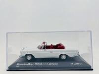 MERCEDES-BENZ: A 1:43 scale model by Minichamps of the Mercedes-Benz 280 SE 3.5 Cabriolet, limited edition 1 of 1,200&nbsp;pieces, complete with original packaging [Location: Sydney] - 5