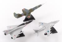 RAF POST 1950: Three small scale Del Prado post 1950 RAF aircraft models on stands, includes a 1:120 scale F-104 Starfighter, a 1:100 scale Harrier II and a 1:100 scale Mirage III-C - 2