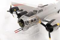 BOEING B-17: A highly detailed Franklin Mint 1:48 scale Boeing B-17G 'Flying Fortress', 'Carolina Moon' USAAF, wingspan approx 65cm, fuselage length 47cm, with original box - 2