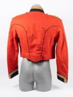 BRITISH ARMY: A red jacket, thought to be formal British Army uniform, manufacturer & size unknown - 5