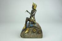 EGYPTIAN: An impressive Stirling Silver and 18 carat yellow gold sculpture of 'The Snake Charmer' - 4