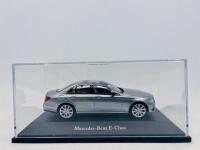 MERCEDES-BENZ: A 1:43 scale model by Minichamps of the&nbsp;Mercedes-Benz E-Class,&nbsp;complete with original packaging [Location: Sydney] - 4