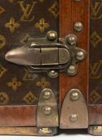 LOUIS VUITTON: An early&nbsp;20th century Louis Vuitton monogram print wardrobe trunk, 33cm high, 101cm wide, 55cm deep - 9
