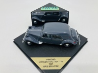 CITRO&Euml;N: A 1:43 scale model by Vitesse of the 1957&nbsp;Traction 11B, in original packaging [Location: Sydney]