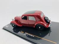 CITRO&Euml;N: A 1:43 scale model by IXO&nbsp;of the 1934 Traction 7A, in original packaging [Location: Sydney] - 5