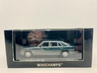 MERCEDES-BENZ: A 1:43 scale model by Minichamps of the Mercedes-Benz 560 SEL&nbsp;- limited edition 1 of 3,552&nbsp;pieces, complete with original packaging [Location: Sydney] - 7