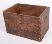 AMMUNITION: A nice early 20th century "The Peters Cartridge Company" timber box, branding and text on all four side, 23cm high