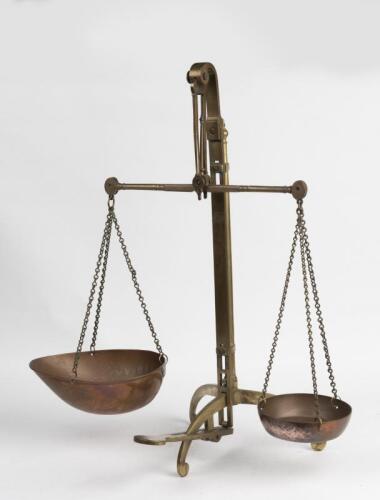 SCALES: Antique large brass weighing scales together with weight set (75.5cm high)