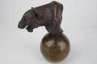 HOLLAND & HOLLAND: A fine limited edition (4 of 12) bronze sculpture of a leopard by David Cemmick - 7