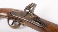 PISTOL: A early brass mounted flintlock pistol, 43cm overall - 2
