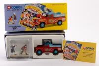 CORGI CLASSICS: A 1:43 scale Corgi Classics Chipperfields Circus Land Rover pick up with two clown figurines in fitted box