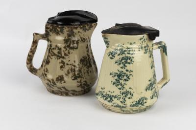 KETTLES: Two ceramic Hecla electric kettles. Green and Brown Kettles