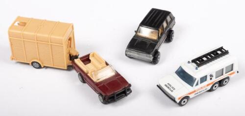 RANGE ROVER: Three unboxed small scale Range Rover models
