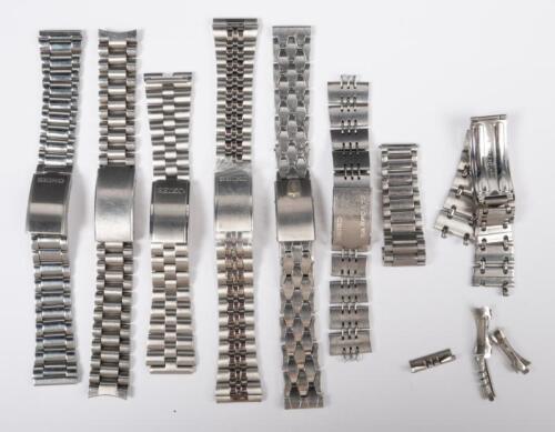 119A · STEEL WATCH BANDS: A bag of assorted steel wristwatch bands and linkages, five bands marked 'Seiko', two marked 'Kreisler USA'