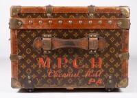 LOUIS VUITTON: An early&nbsp;20th century Louis Vuitton cabin trunk, monogram print, timber lined with brass hardware, 33cm high, 81cm wide, 47cm deep - 9