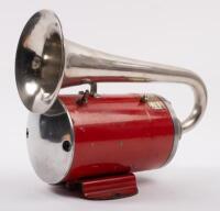 S.A.N.O.R: An extremely rare 1930s S.A.N.O.R Imperior&nbsp;Type R 12V horn, made in France, 22cm high, 28cm long