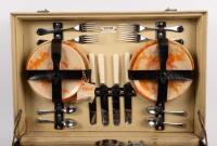 SIRRAM PICNIC SET: A fine 1930s Art-Deco Sirram four person picnic set, British made, comes all complete in lockable case with key - 3