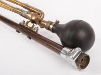 HORN: An early brass three note trumpet horn with rubber bulb with attachment to wooden stick base with small Rolls-Royce badges affixed to base end, approx 42cm long - 4