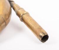HORN: A curved brass horn, maker unknown, approx 33cm wide - 3