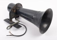 HORN: A large repainted horn, nameplate reads 'S-7', 30cm long, untested